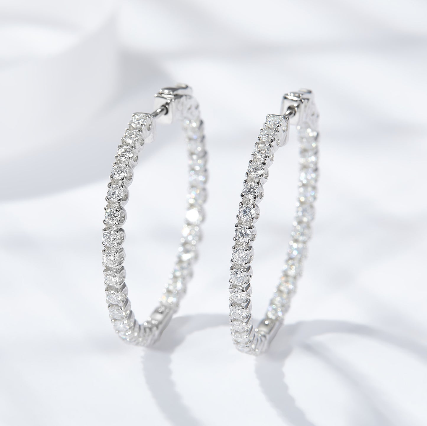 Mozambique diamond earrings/studs/earrings