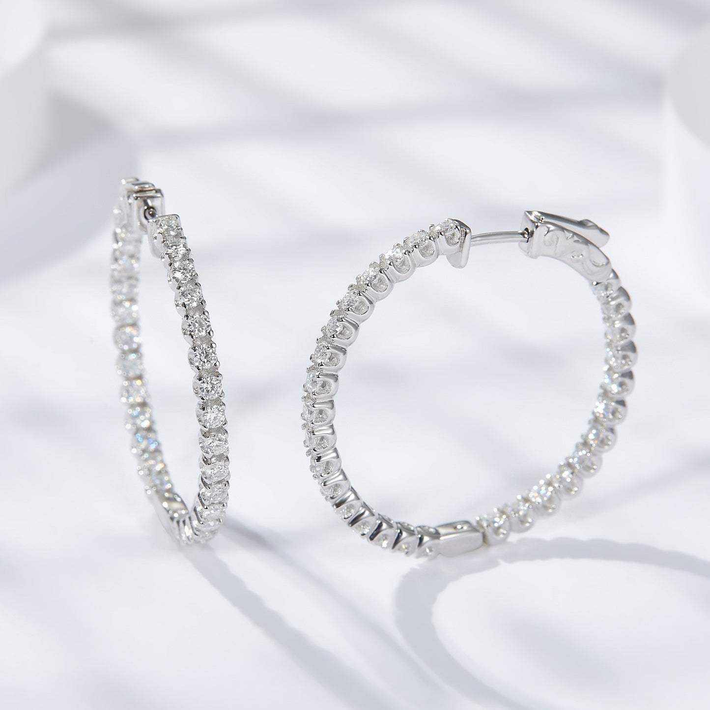 Mozambique diamond earrings/studs/earrings