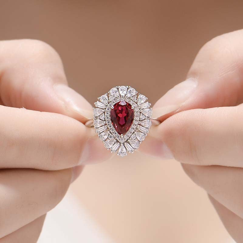 Laboratory Royal Red cultivates ruby droplet shaped 6 * 9mm high-end jewelry ring, cultivates ruby 1.5ct,
