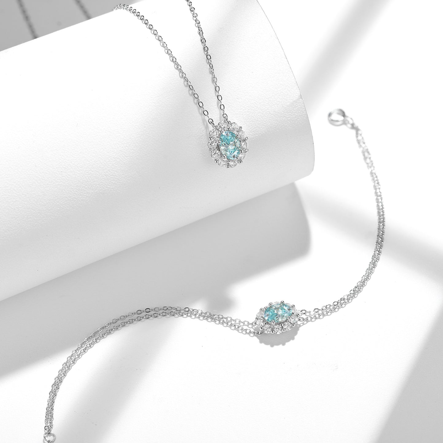 Mozambique diamond jewelry, Paraiba Blue Mozambique 1 carat 5 * 7mm egg shaped bracelet, Paraiba Blue Mozambique 1 carat 5 * 7mm egg shaped necklace S925 silver plated 18k gold