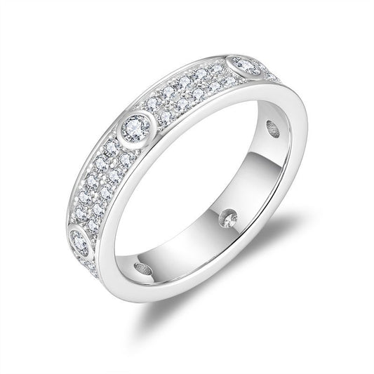 Full Mozambique diamond lined ring, high-end fashion style jewelry