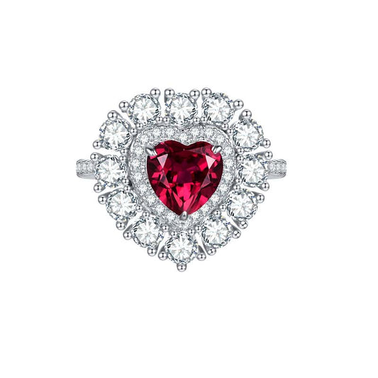 Laboratory grade cultivated ruby, pigeon red heart shaped 7 * 7mm high-end jewelry ring