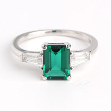 Classic three stone cultivated emerald/cultivated sapphire/cultivated ruby ring, simple and fashionable cultivated colorful gemstone ring, suitable for daily commuting jewelry ring