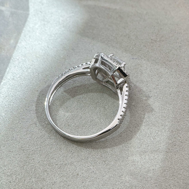 1 carat moissanite diamond moissanite ring s925 pure silver ring set with diamonds, niche designer high-end jewelry ring